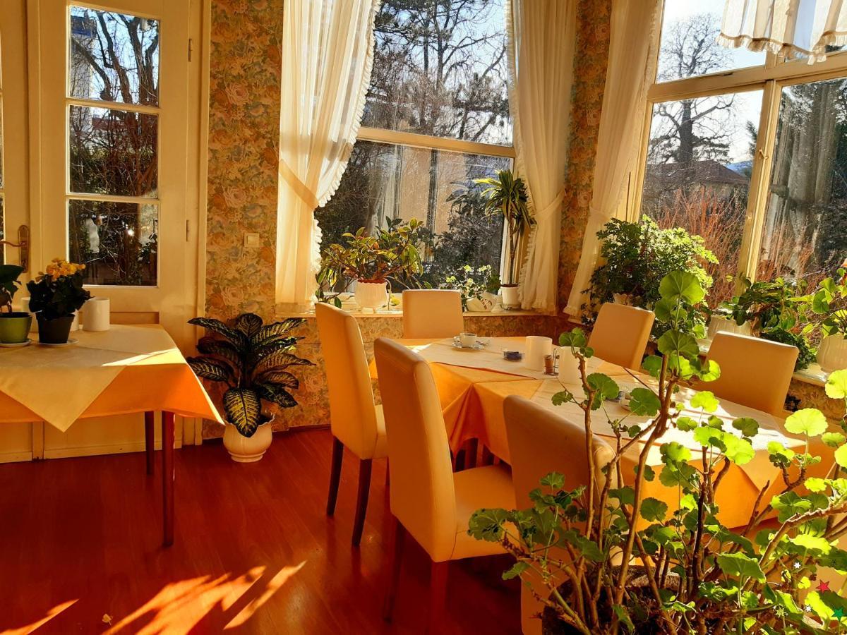 Pension Villa Inge Baden Exteriör bild